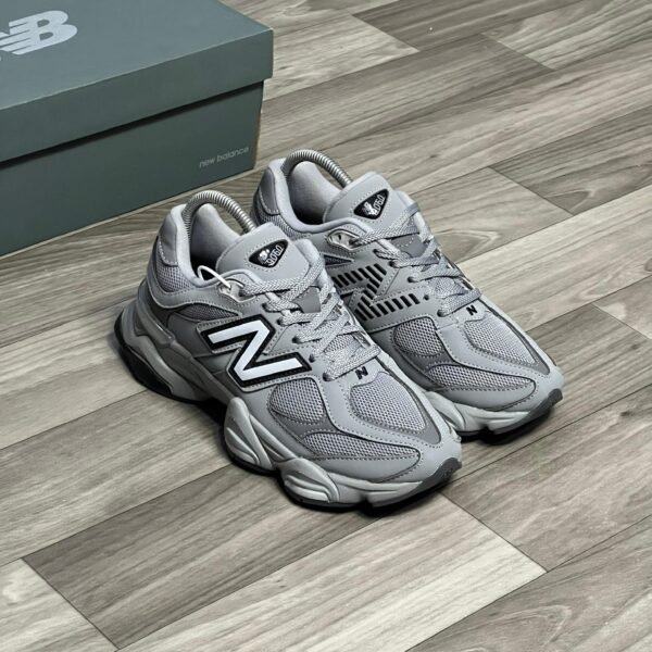 IMG_0065 New Balance 9060