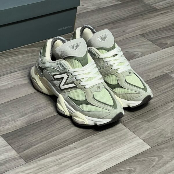 IMG_0069 New Balance 9060