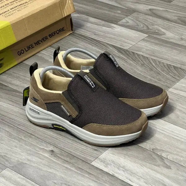 PHOTO-2025-10-01-17-32-40 2 Skechers Go walk