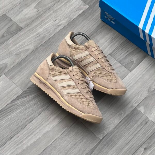 Adidas SL Sneaker