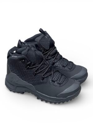 Underarmor Goretex Sneakers