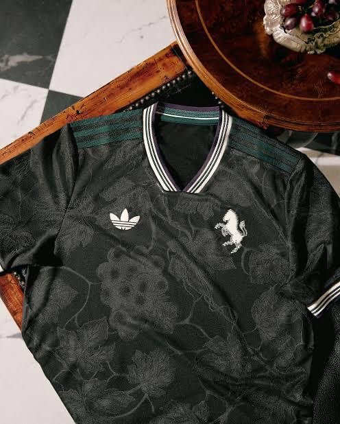 Juventus Third Kit
