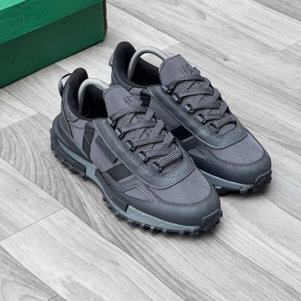 Lacoste Sneakers