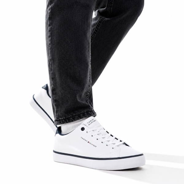 Tommy H Sneakers in White