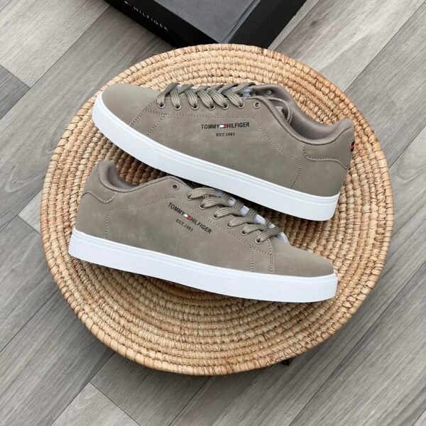 TH Sneakers in 3 different Colors